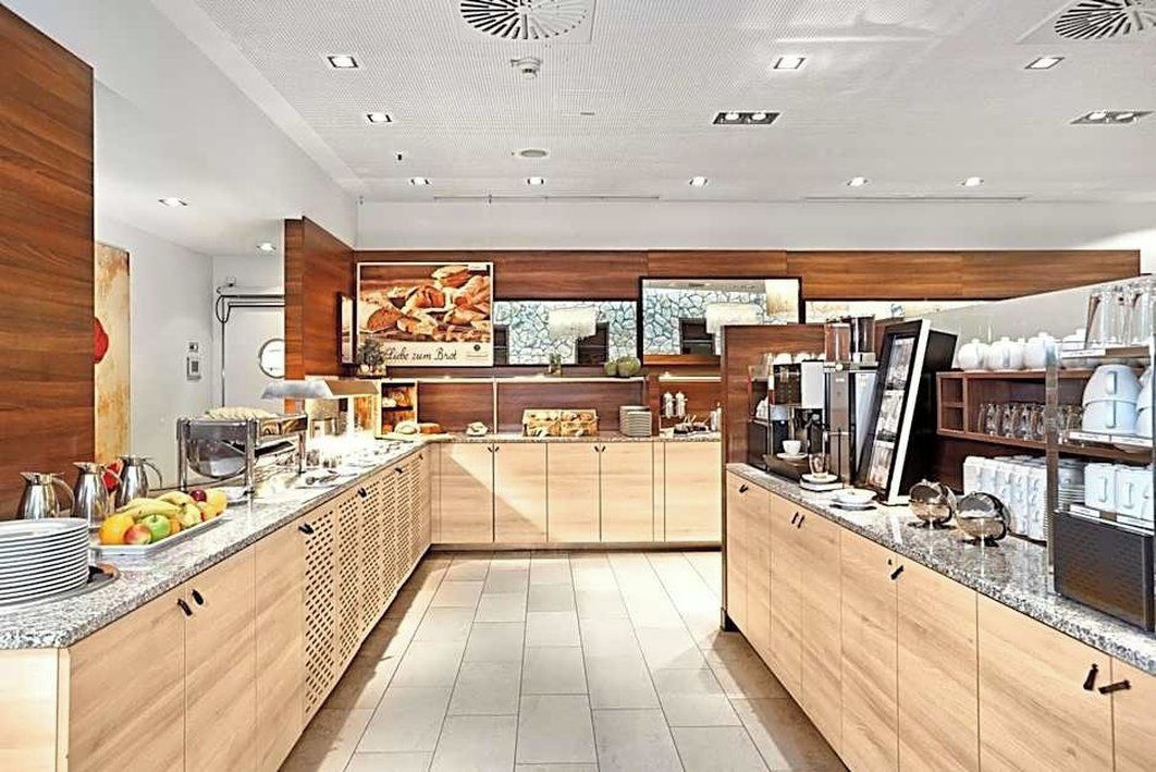 Petit déjeuner buffet servi tous les jours en supplément