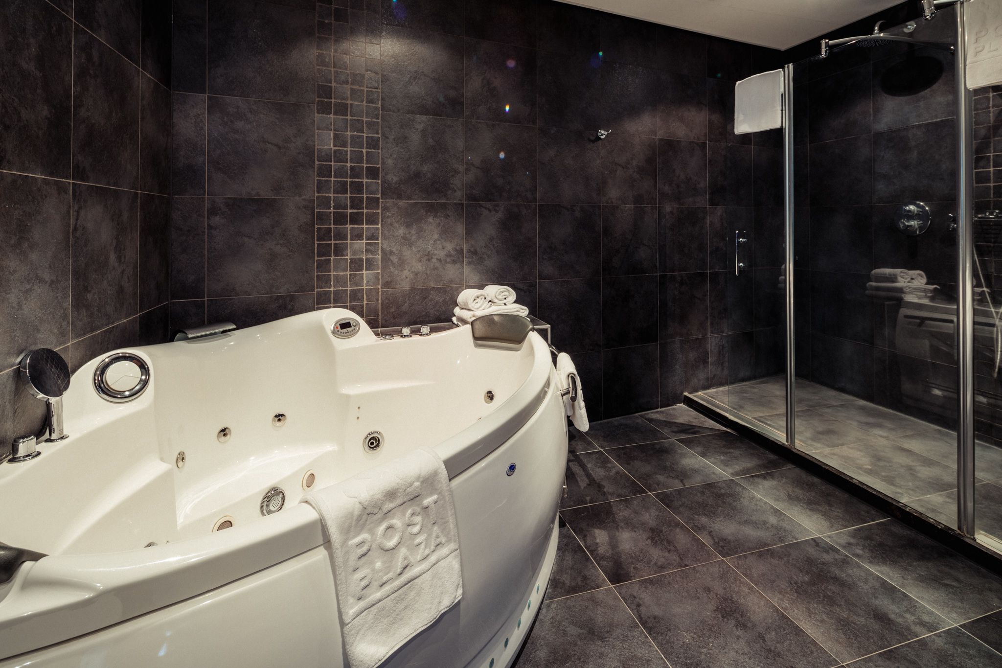 honeymoon suite | in-room safe, soundproofing, iron/ironing board, free wifi