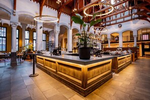 Bar (in der Unterkunft)