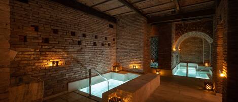 Un sauna, baño turco/hammam, tratamientos corporales, hidroterapia