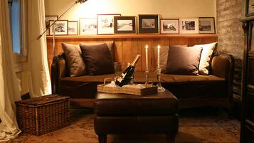 Superior Double Room, 1 King Bed (Casa de Huespedes) | 1 bedroom, Egyptian cotton sheets, premium bedding, down comforters