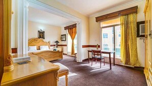 Pillowtop beds, iron/ironing board (on request) - Concord International Hotel (Manama)