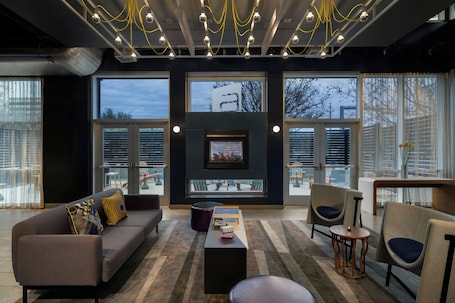 Aloft by Marriott Houston by the Galleria