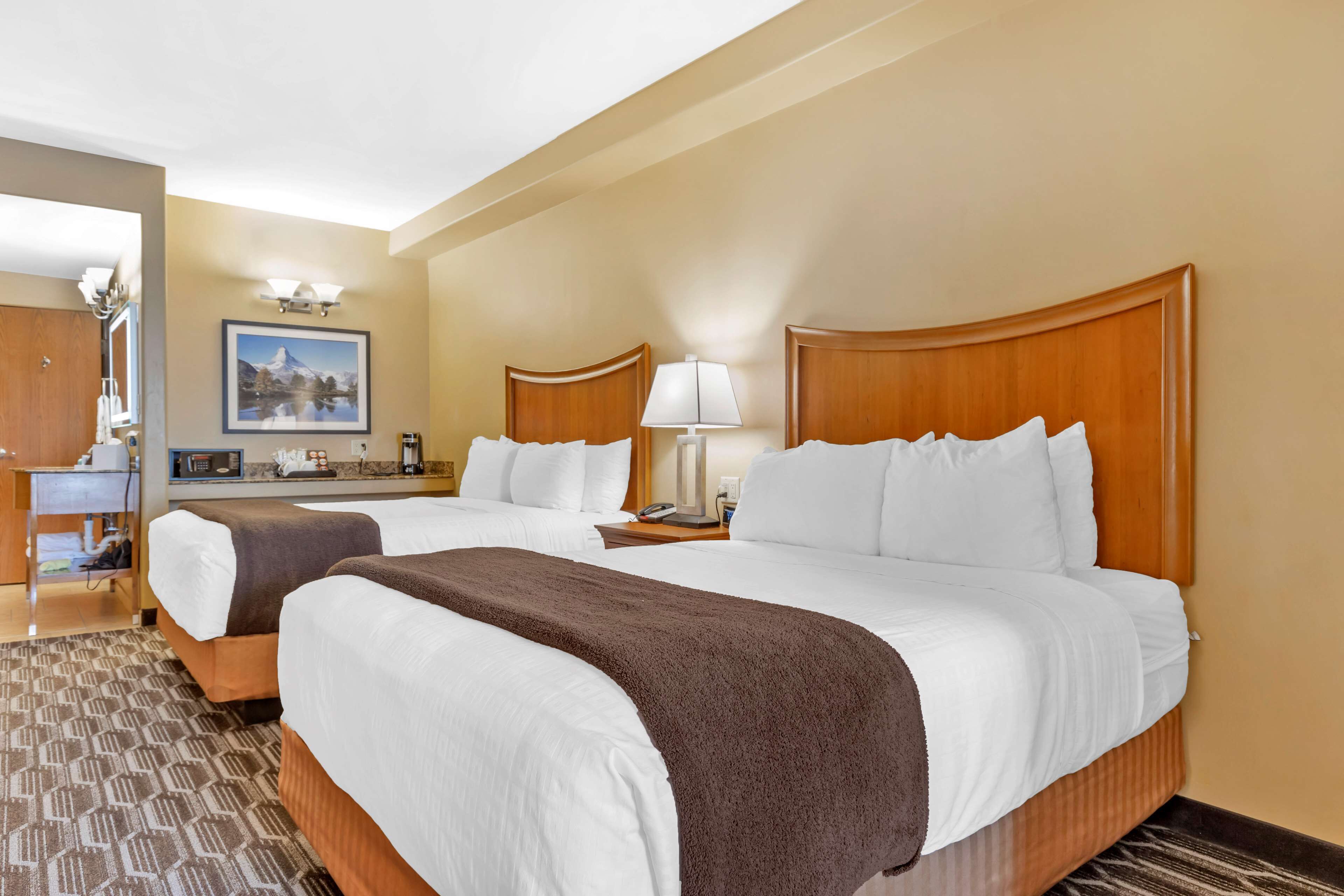 Suite, Multiple Beds, Non Smoking | Premium bedding, pillowtop beds, in-room safe, desk