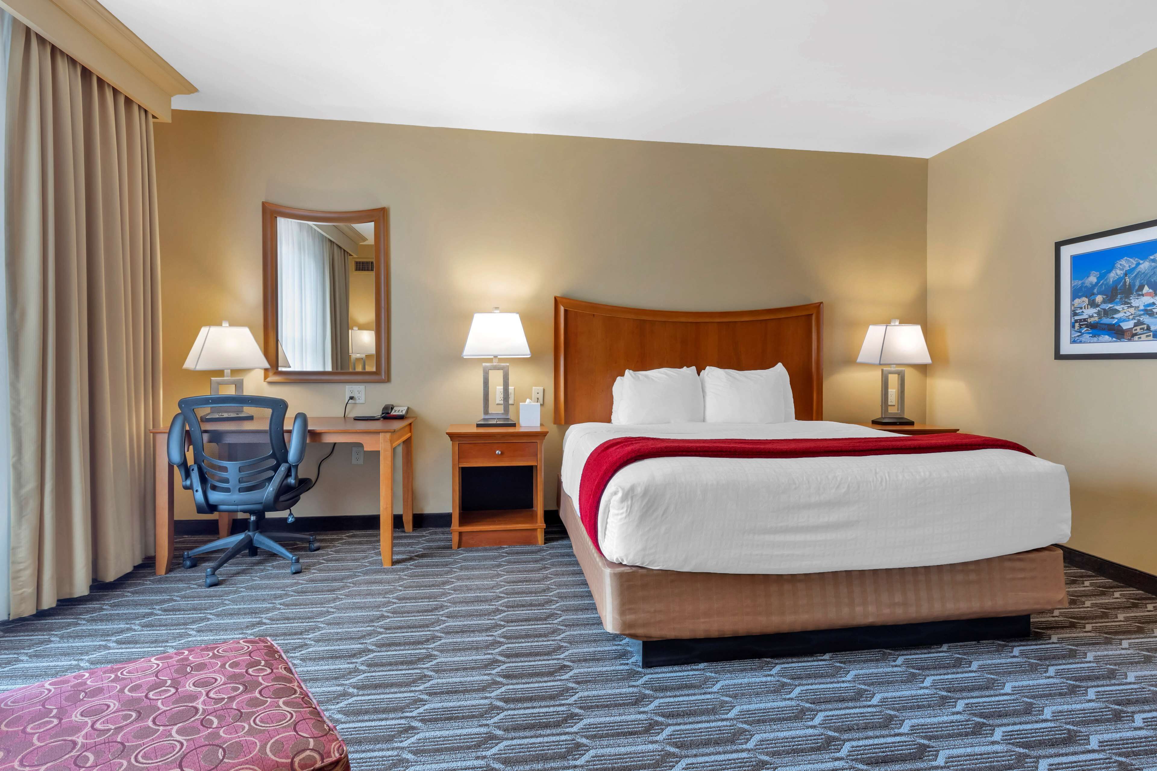 suite, multiple beds, non smoking | premium bedding, in-room safe, desk, laptop workspace