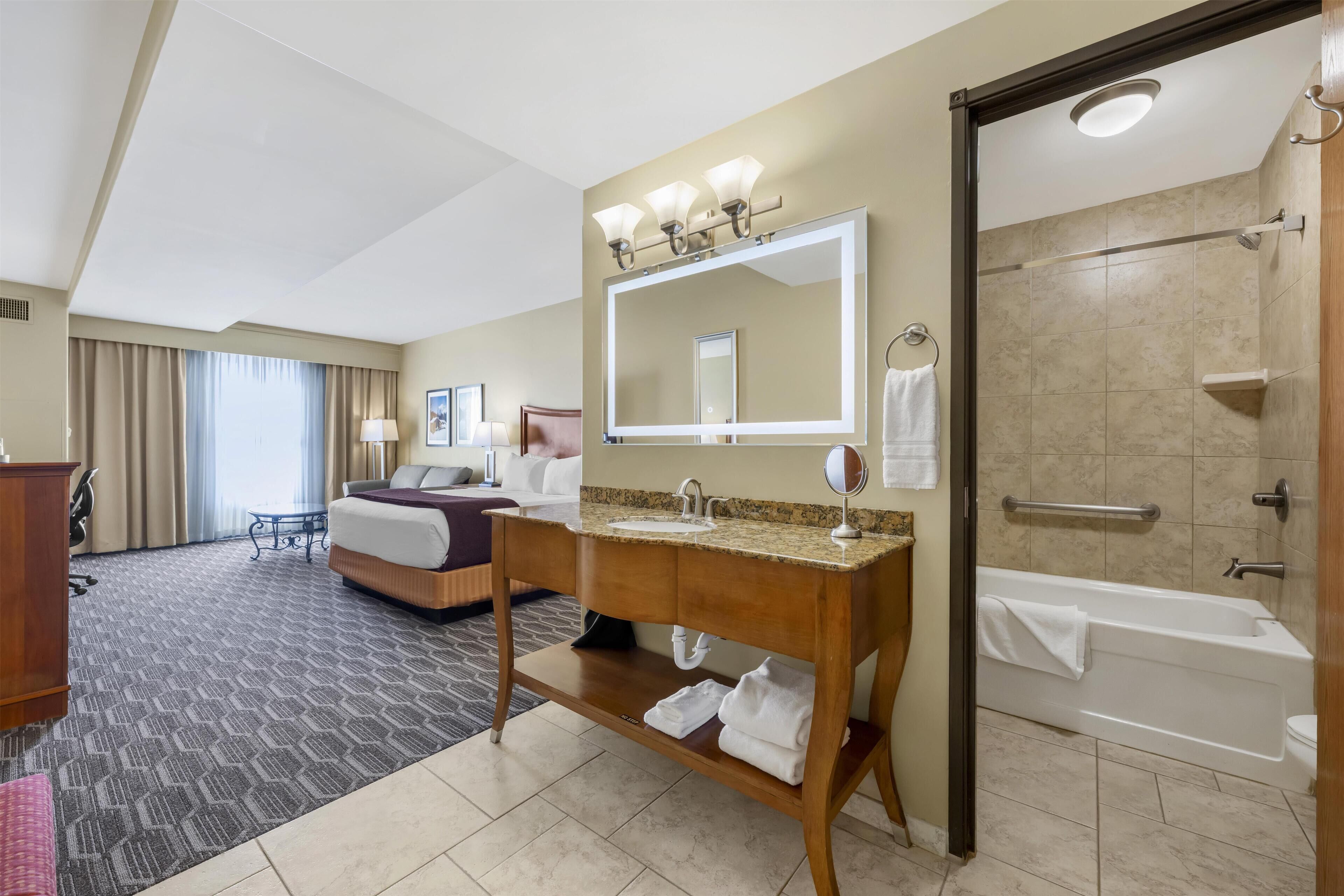 Standard Room, 1 King Bed, Non Smoking, Refrigerator & Microwave (with Sofabed)