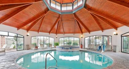 Best Western Plus Swiss Chalet Hotel & Suites