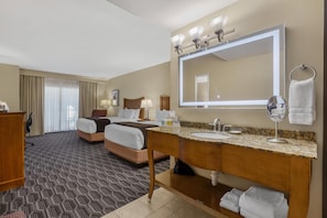 Premium bedding, pillowtop beds, in-room safe, desk - Best Western Plus Swiss Chalet Hotel & Suites (Pecos)
