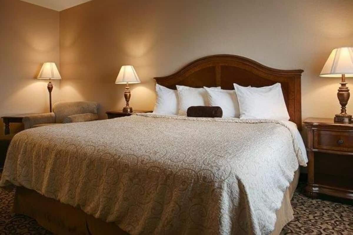 Zimmersafe, Schreibtisch, Bügeleisen/Bügelbrett, kostenloses WLAN