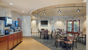 Free full breakfast
