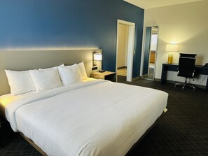 Executive Studio Suite | Desk, laptop workspace, iron/ironing board, free WiFi - Comfort Inn & Suites Wylie (Wylie)