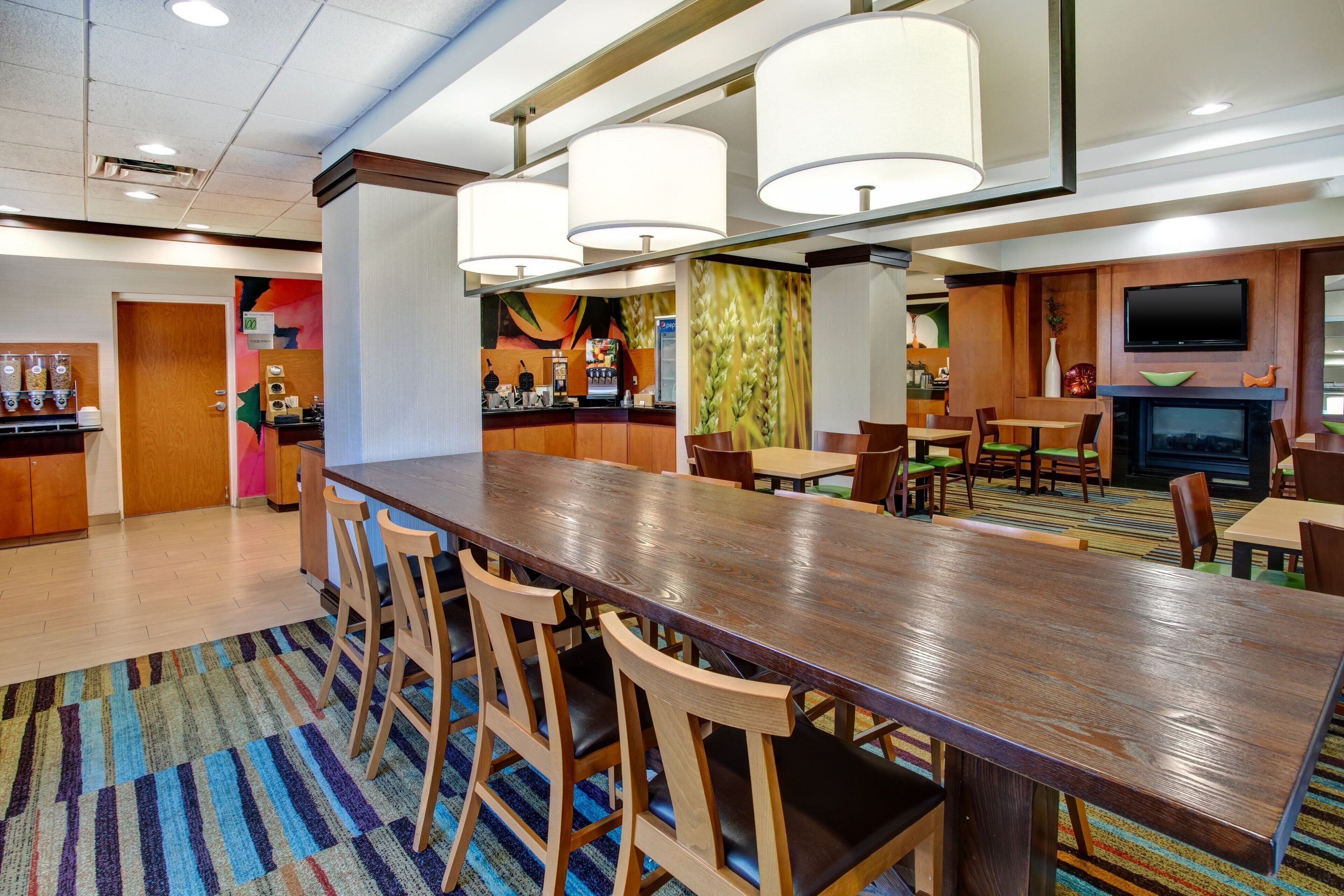 Sudah termasuk sarapan prasmanan setiap hari