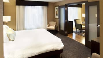 Presidential Suite, 1 King Bed | Down comforters, desk, blackout drapes, iron/ironing board