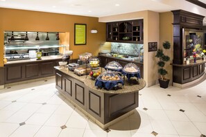 Breakfast and dinner served - Hilton Garden Inn Sioux Falls South (Sioux Falls)