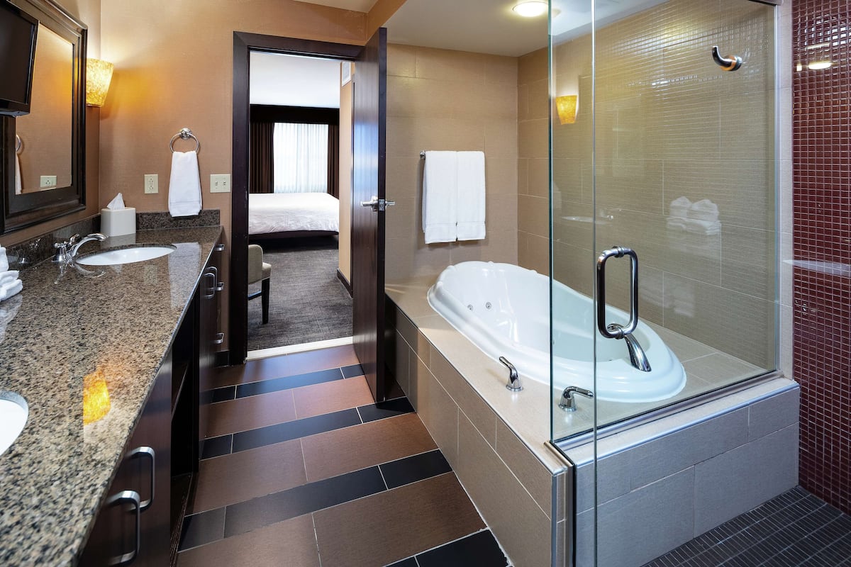 presidential suite, 1 king bed | bathroom | free toiletries, hair dryer, towels