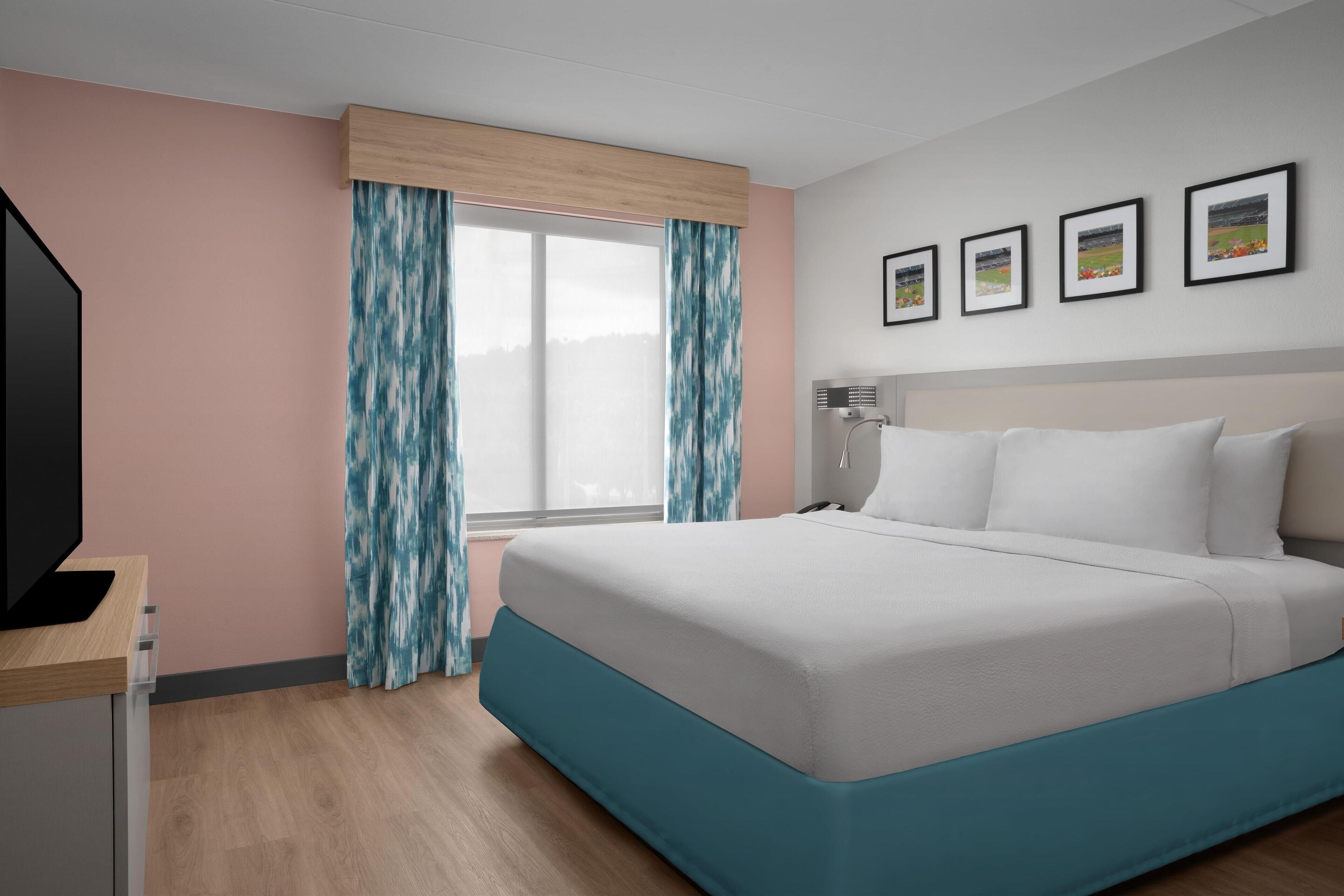 suite, 1 king bed, accessible (roll-in shower) | premium bedding, desk, laptop workspace, iron/ironing board