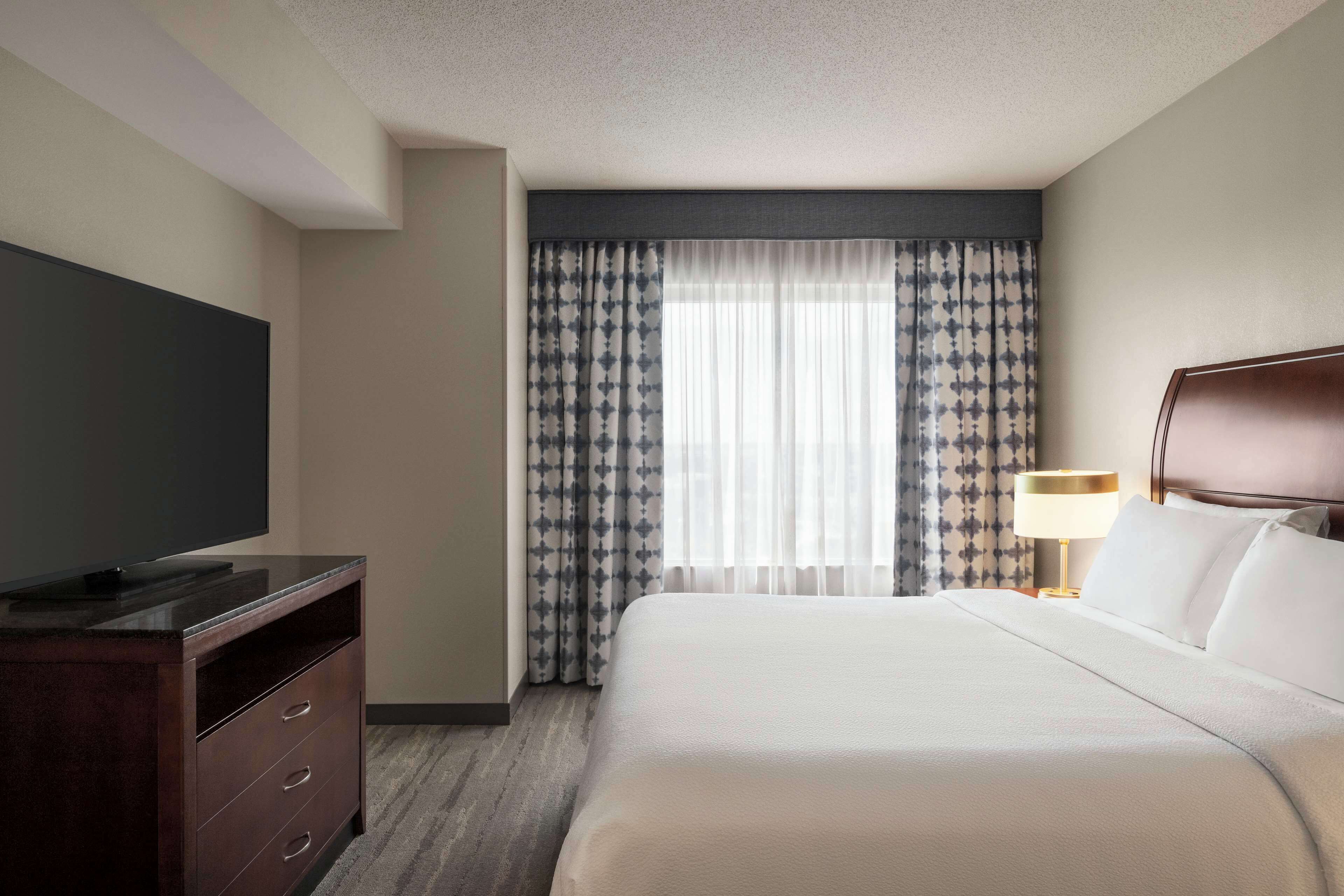 1 bedroom, premium bedding, down duvets, desk