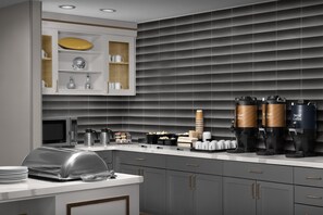 Free daily full breakfast 