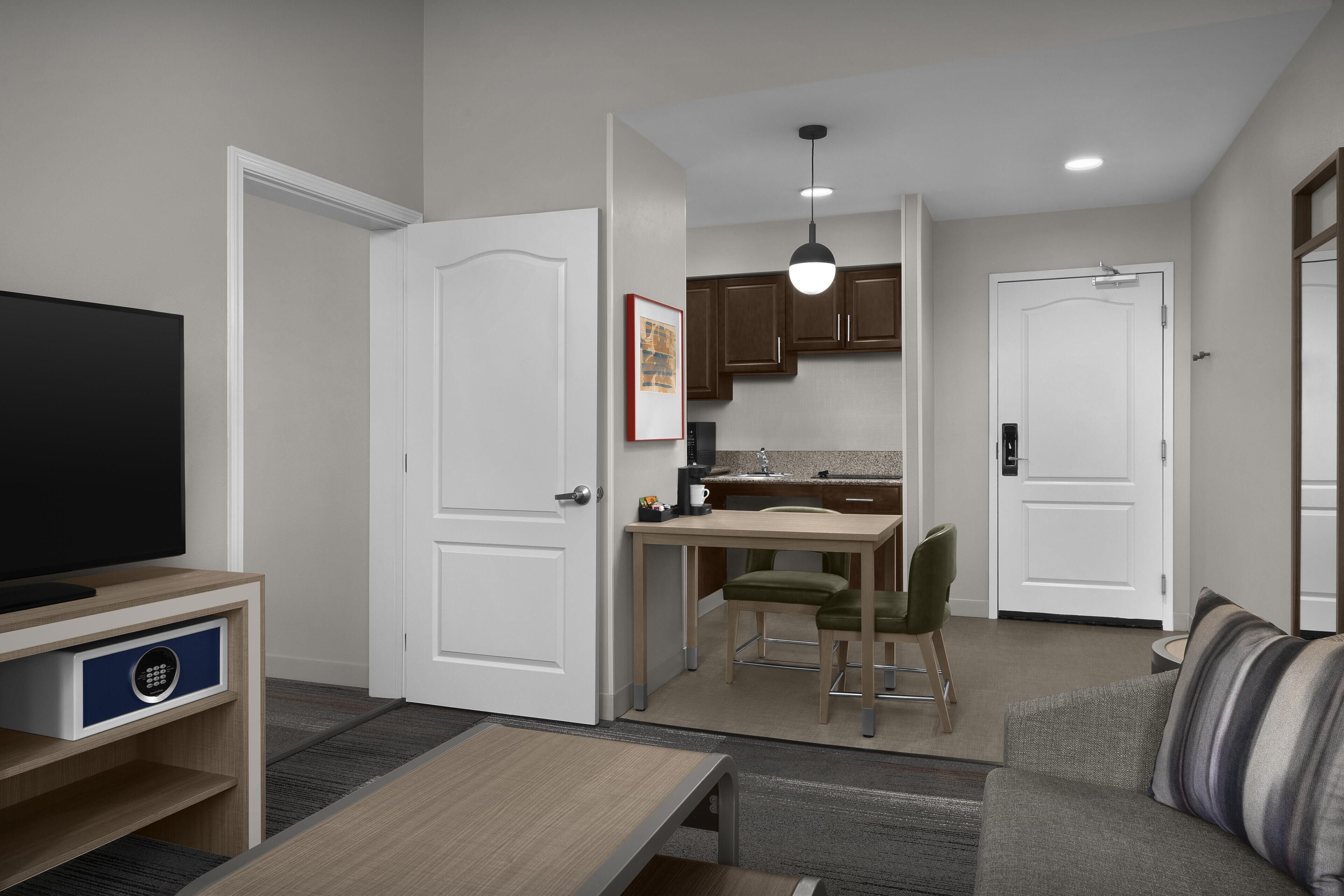 Suite, 2 Queen Beds, Accessible (Mobility & Hearing, Roll-in Shower) | Private kitchen