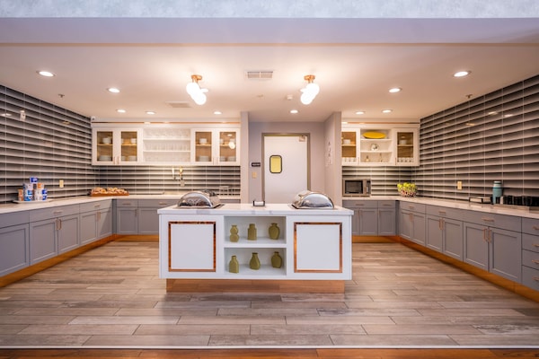 Esmorzar diari complet gratuït