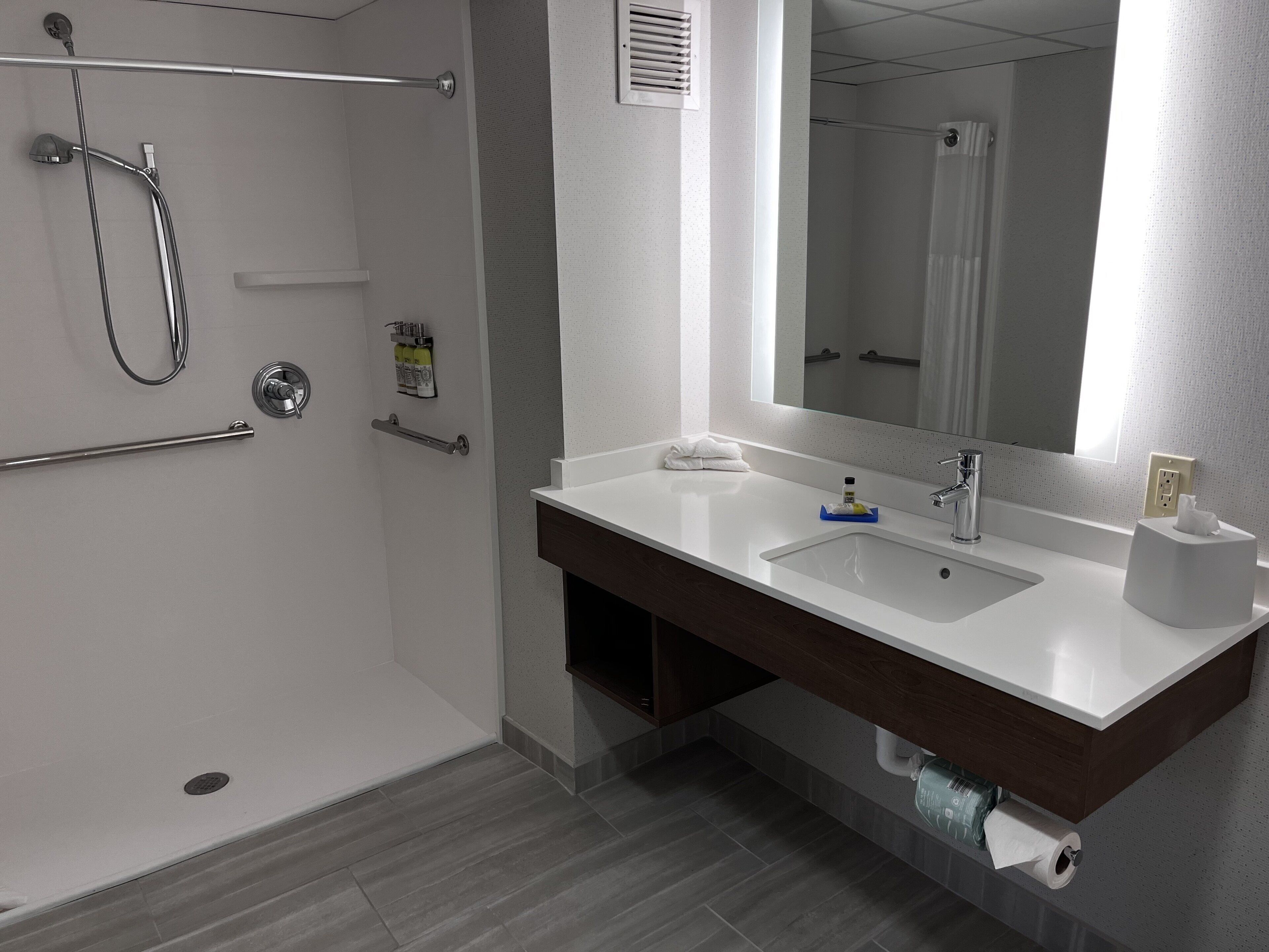 1 bedroom, premium bedding, desk, iron/ironing board