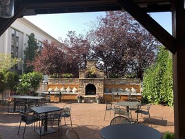 Área de parrillas y picnic