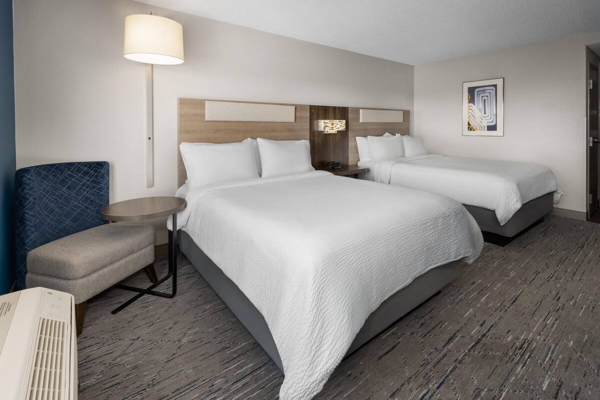 In-room safe, desk, iron/ironing board, free WiFi