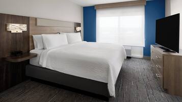 Suite, 1 King Bed with Sofa bed, Corner | In-room safe, desk, iron/ironing board, free WiFi