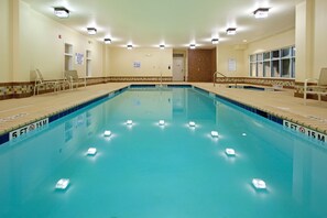Piscine intérieure