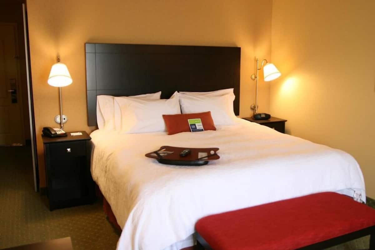 Desk, iron/ironing board, free WiFi, bed sheets