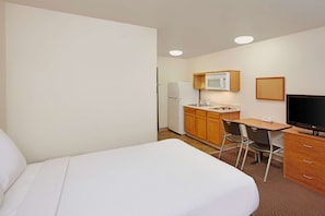 Desk, laptop workspace, iron/ironing board, free WiFi - WoodSpring Suites Texas City (Texas City)