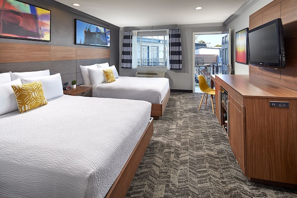 Desk, iron/ironing board, free WiFi