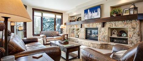 Townhome, 3 Single Beds, Mountain View (Trails at Storm Meadows - KIT03 (Town)