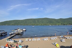 Utsikt mot strand/hav