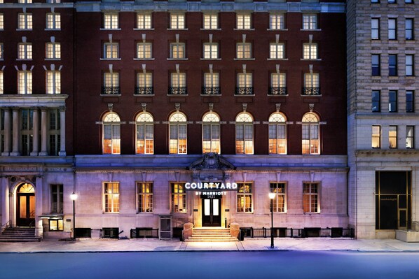 Exterior - Courtyard by Marriott Philadelphia Downtown (Philadelphia)