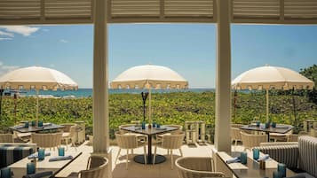 2 restaurants servant le petit déjeuner