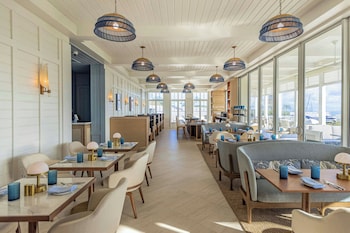 Private beach nearby, free beach shuttle, sun loungers, beach towels at The Seagate Hotel, Golf & Beach Club, Autograph Collection