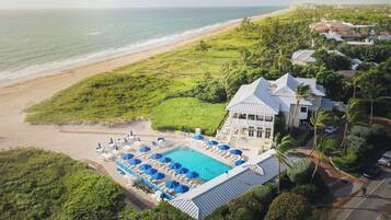 Private beach nearby, free beach shuttle, sun-loungers, beach towels