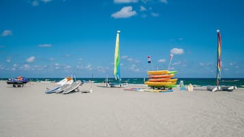 Private beach nearby, free beach shuttle, sun-loungers, beach towels