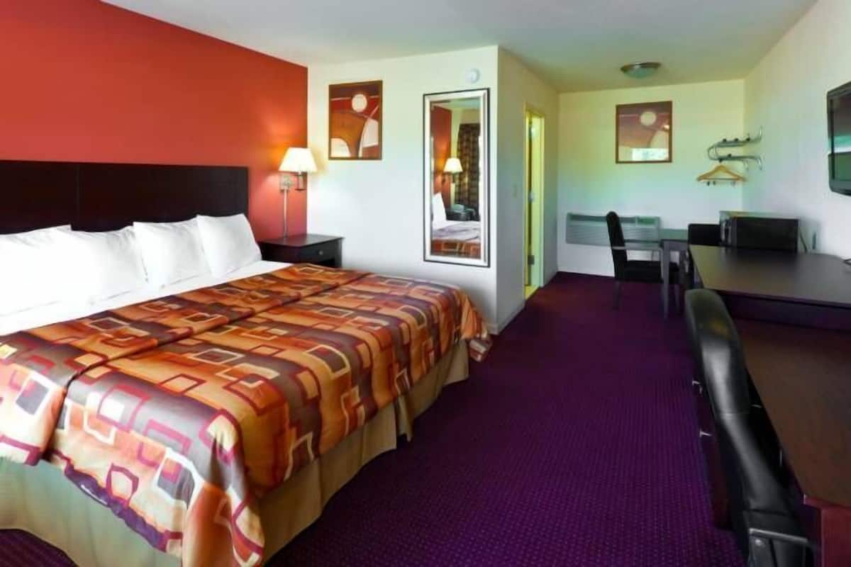 Kamer, 1 kingsize bed, niet-roken | Een bureau, beddengoed