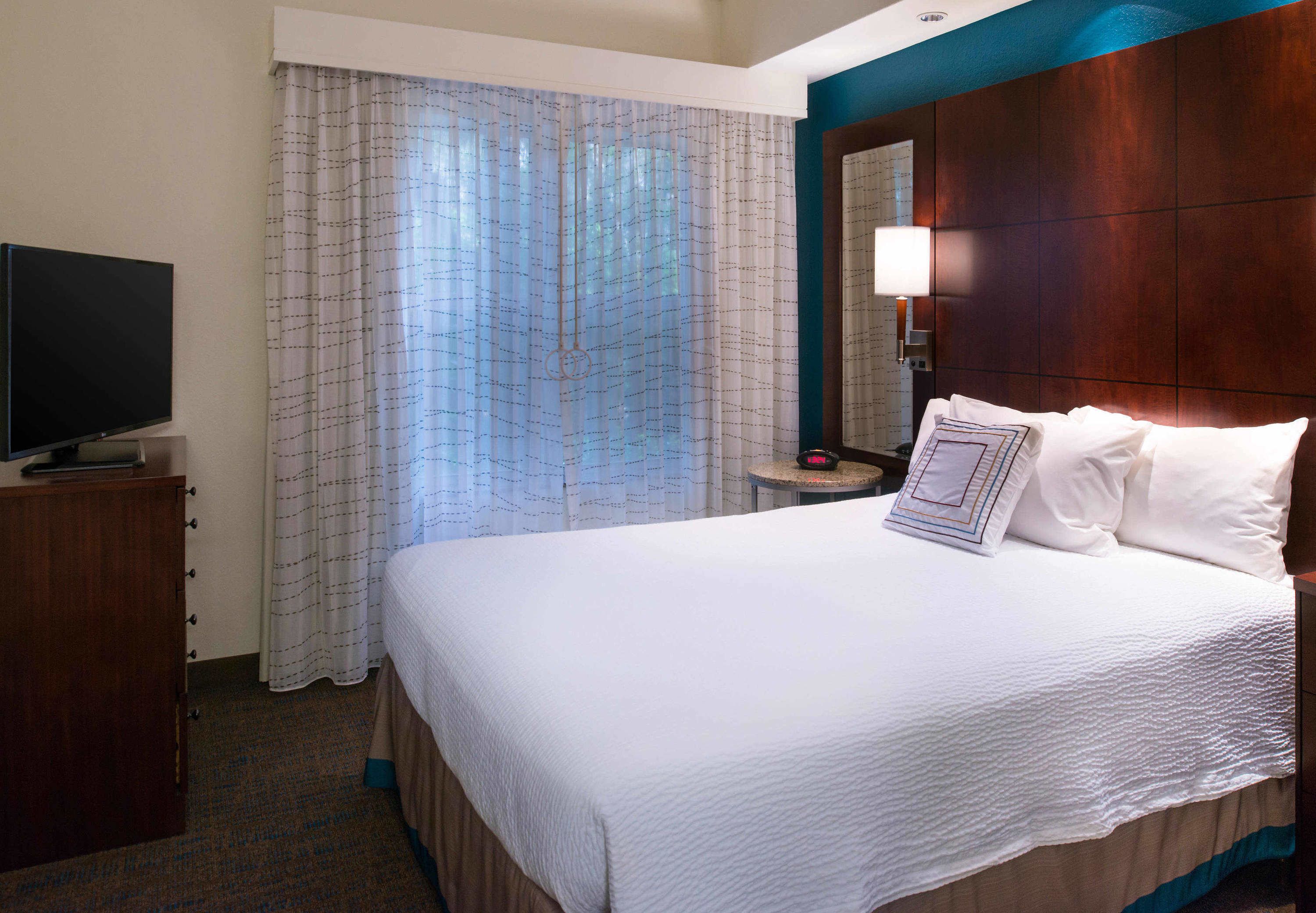 studio, 1 king bed with sofa bed | in-room safe, desk, iron/ironing board, free cots/infant beds