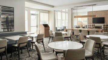 Dagelijks continentaal ontbijt inbegrepen