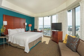 Studio, 1 King Bed with Sofa bed (Corner) | Premium bedding, down comforters, desk, laptop workspace - Residence Inn Portland Downtown/Waterfront (Portland)