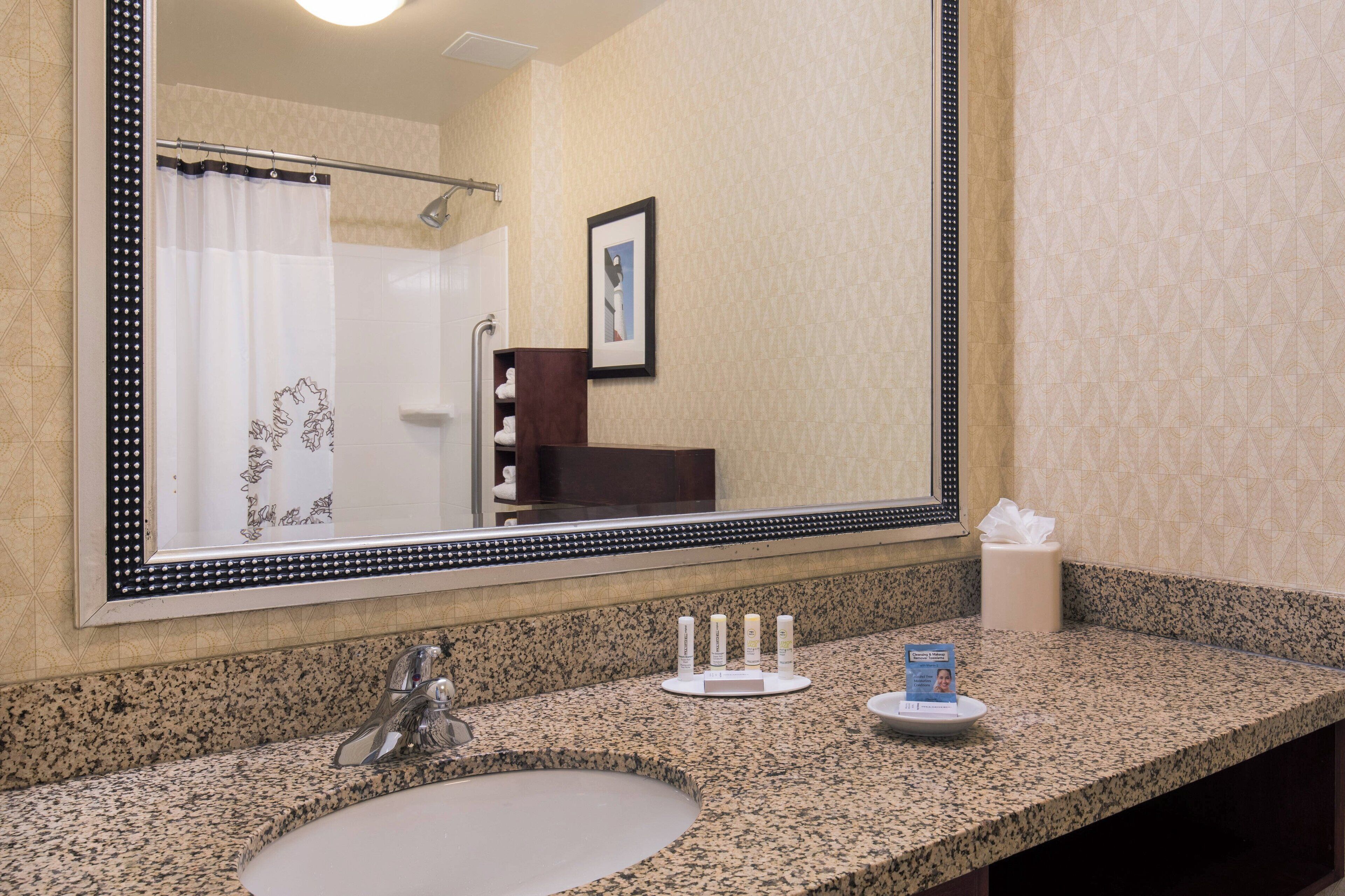 studio, 1 king bed with sofa bed, non smoking (corner) | bathroom | combined shower/bathtub, free toiletries, hair dryer, towels