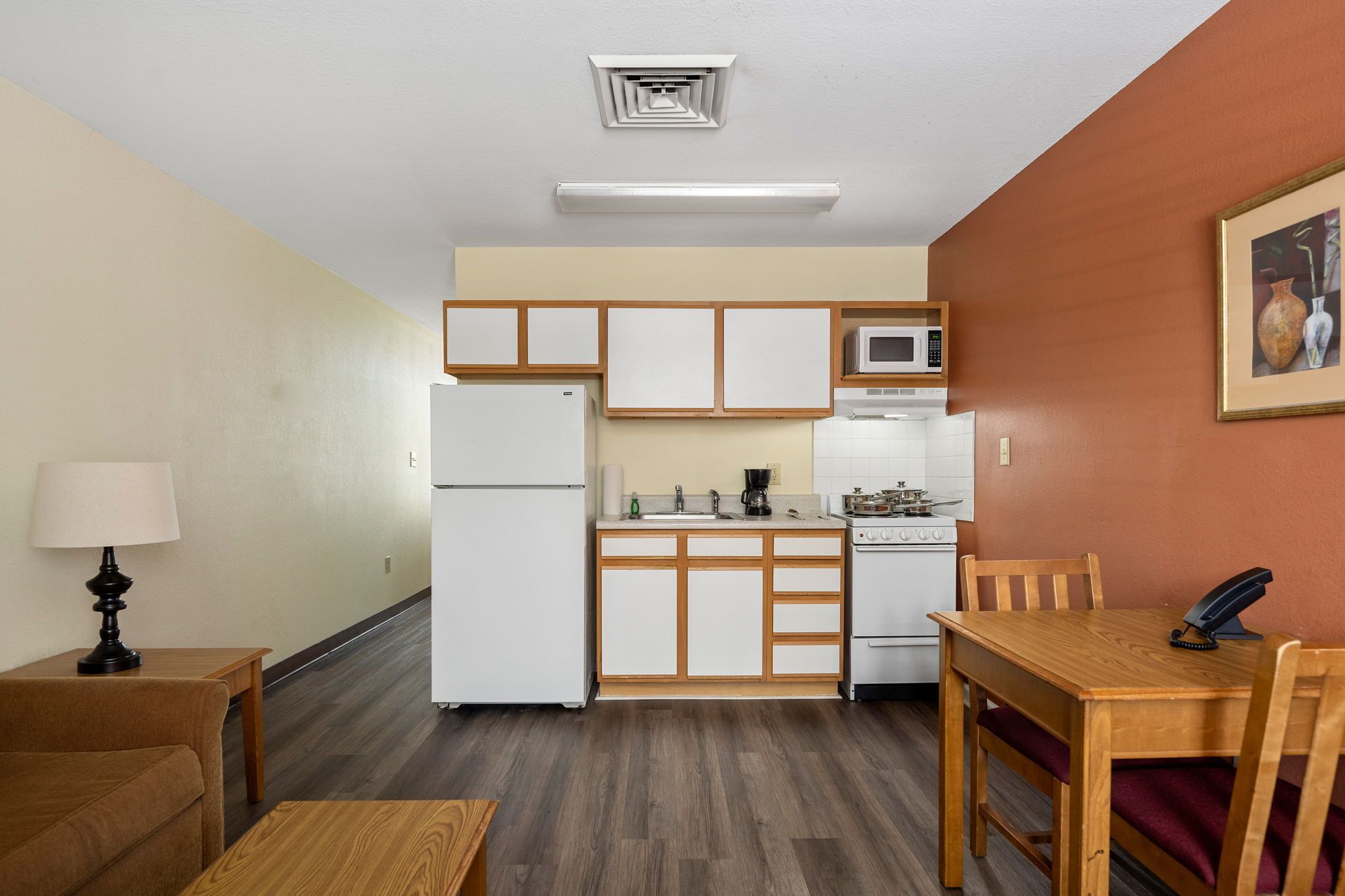 suite, 1 bedroom | private kitchen | fridge, microwave, coffee/tea maker, dining tables