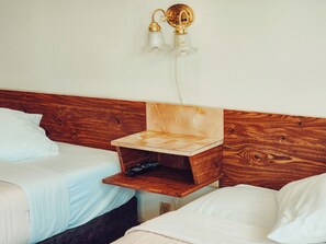 Standard Room, 2 Double Beds | Desk, WiFi, bed sheets - Norfolk Motel (Fredericton)