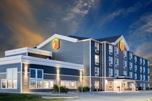 Exterior - Super 8 by Wyndham Kapuskasing (Kapuskasing)