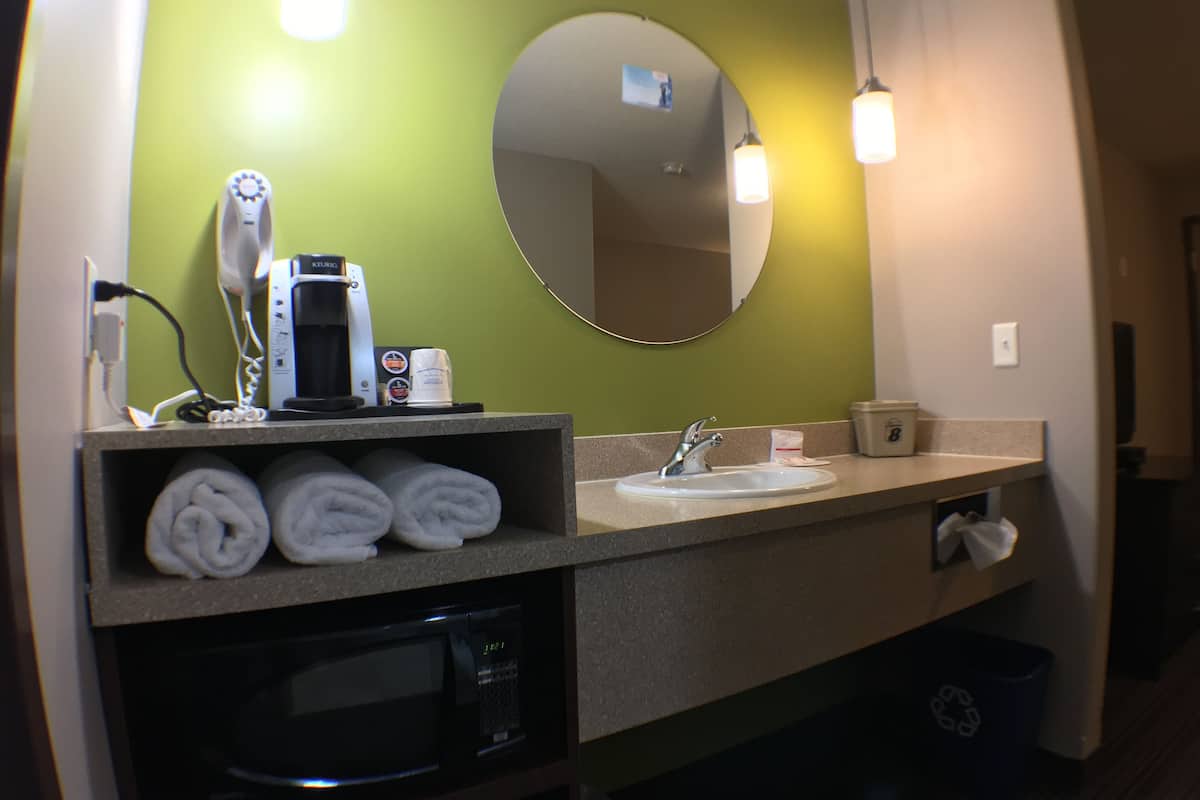 suite, 1 queen bed | pillow-top beds, desk, laptop workspace, blackout curtains