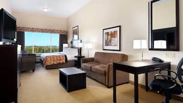 Desk, iron/ironing board, rollaway beds, free WiFi