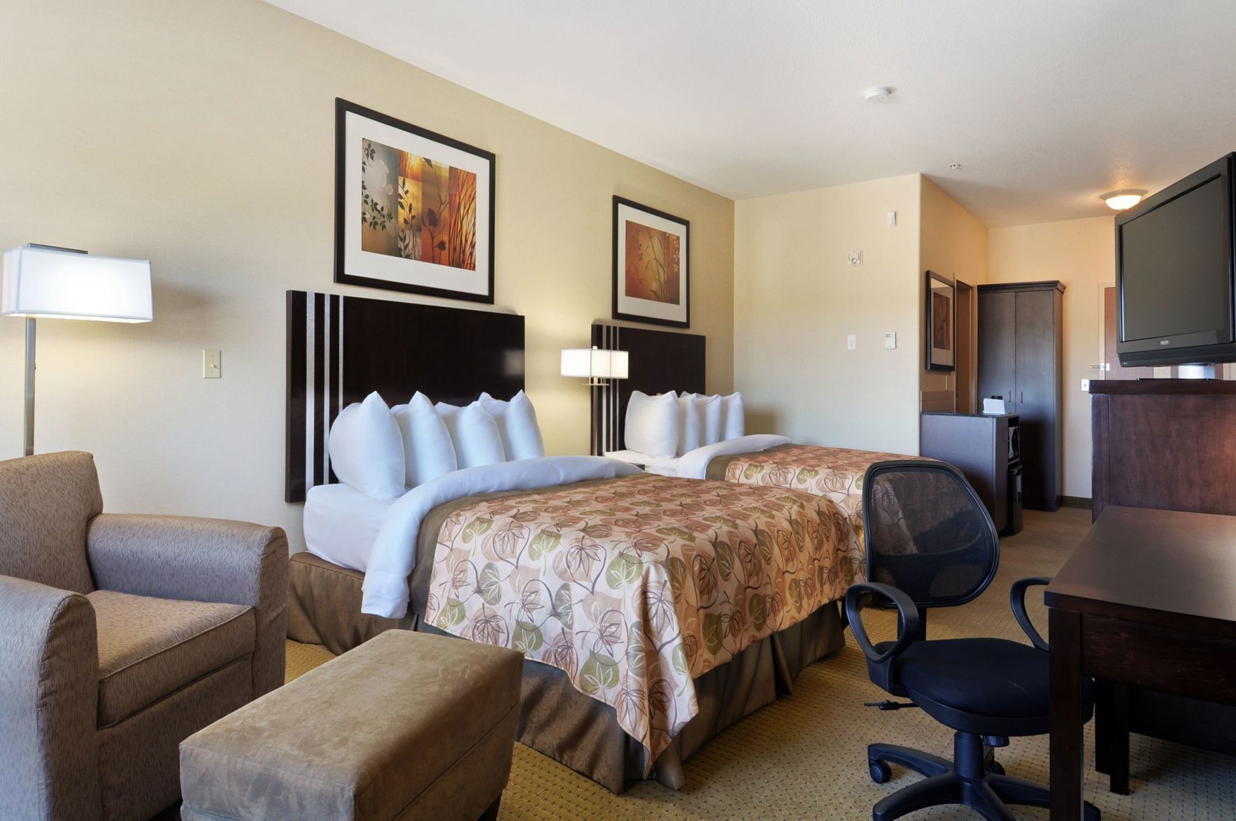 書桌、熨斗/熨衣板、折疊床/加床、免費無線上網